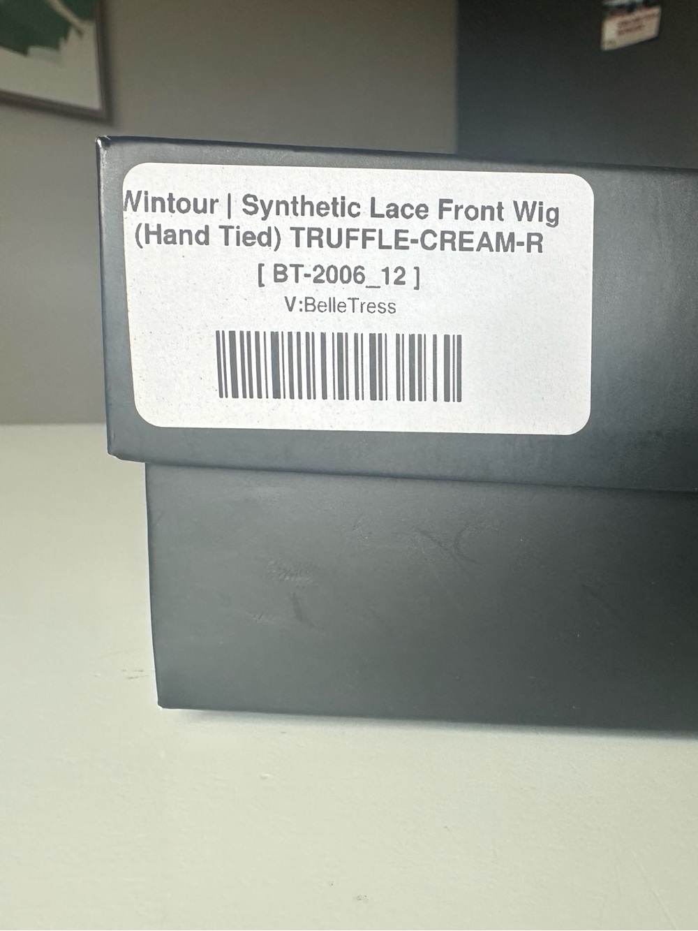 Belle Tress Wintour, Truffle Cream-R, Short Layered Bob, NWT - Picture 5 of 5